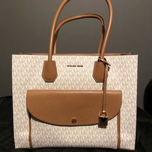 Micheal Kors Large Tote